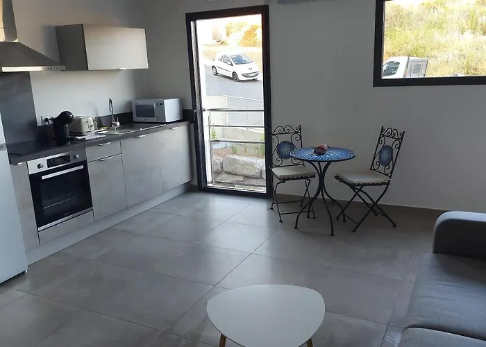 Appartement Neuf A 5 Min De La Et De L'aeroport Ajaccio (Corsica)